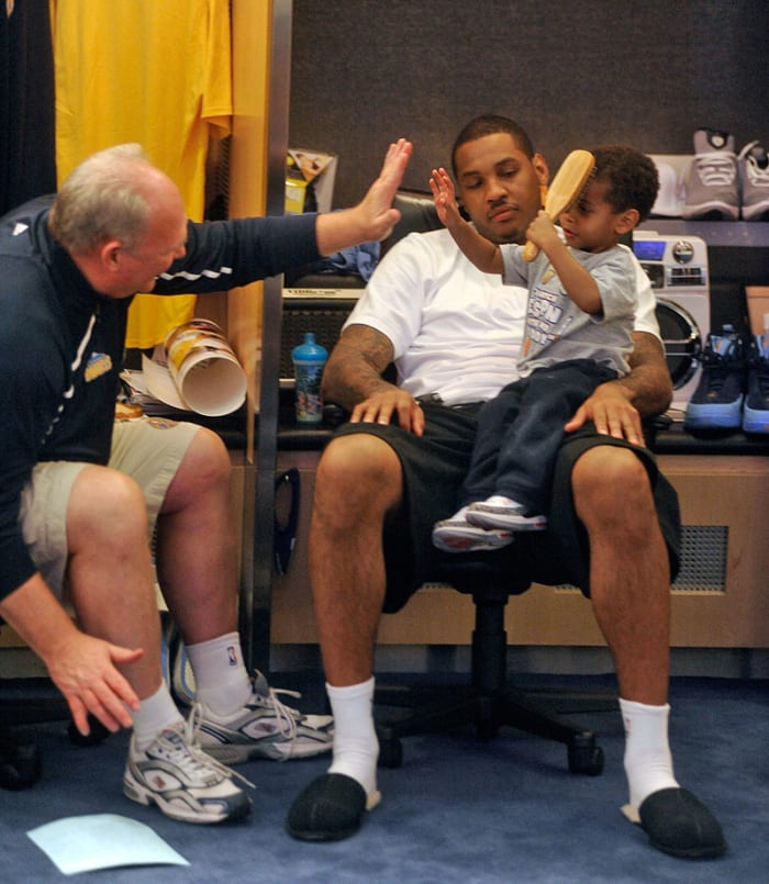 2009-carmelo-anthony-son-kiyan-george-karl.jpg